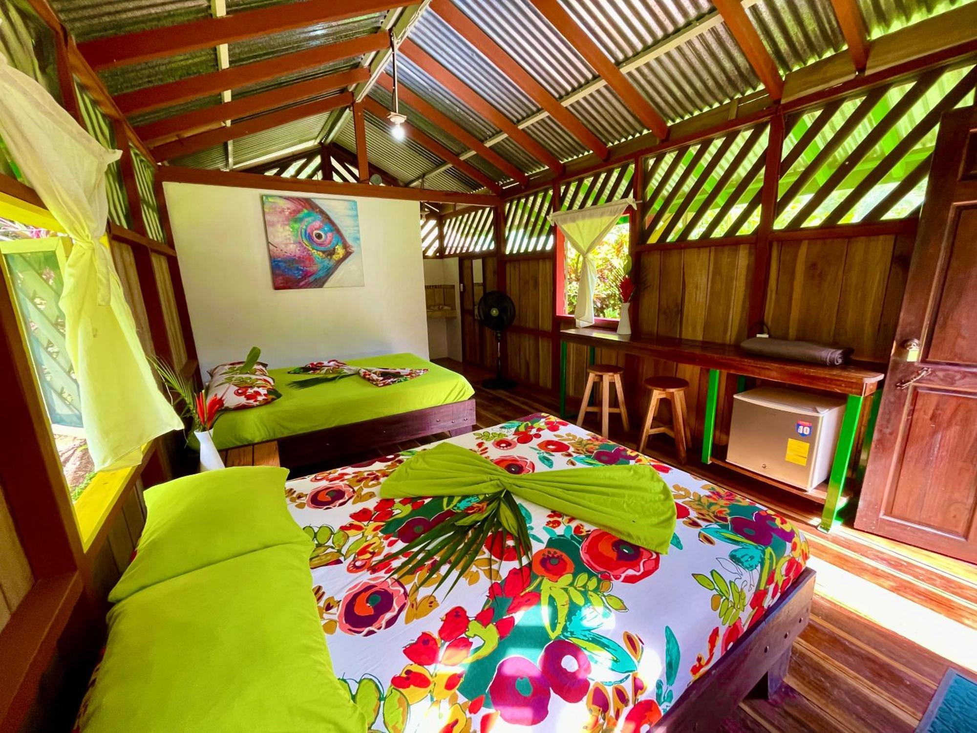 Alouatta Lodge And Canopy Cahuita Zewnętrze zdjęcie
