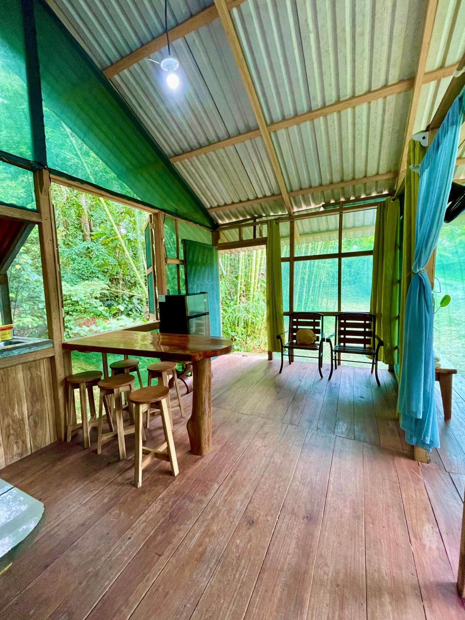 Alouatta Lodge And Canopy Cahuita Zewnętrze zdjęcie